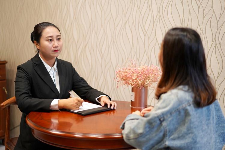 文化傳媒企業(yè)發(fā)展路徑解析 廣告發(fā)布與活動(dòng)策劃的協(xié)同效應(yīng)